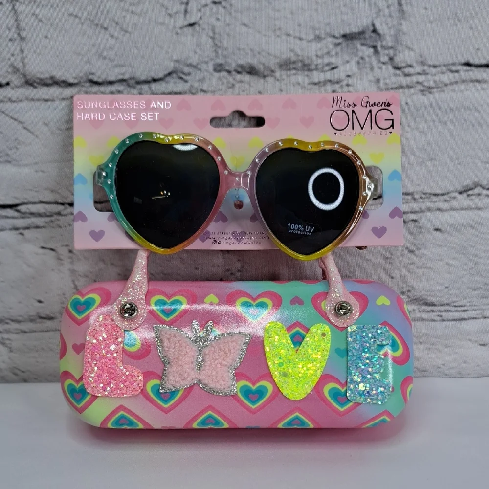 MISS GWEN'S 'OMG' HEART SUNGLASSES & GLITTER HARD CARRING CASE 'LOVE'